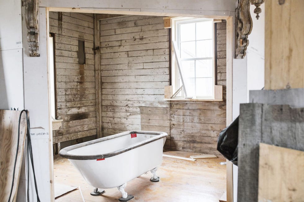 Property, Floor, Room, Wall, Ceiling, Daylighting, Fixture, Bathtub, Composite material, Rectangle, Property, Floor, Room, Wall, Ceiling, Daylighting, Fixture, Bathtub, Composite material, Rectangle,