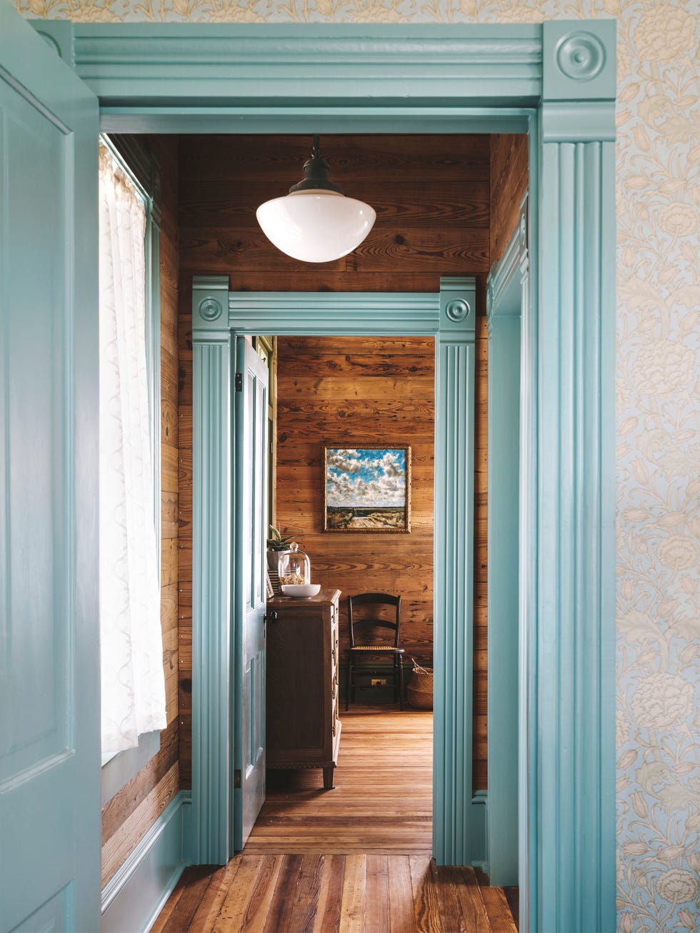 Texas Guesthouse Bungalow Hallway texas guesthouse bungalow hallway