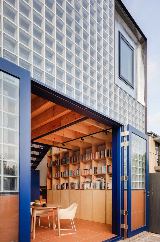 Glass Block Walls Exterior / 3 Benefits of Using