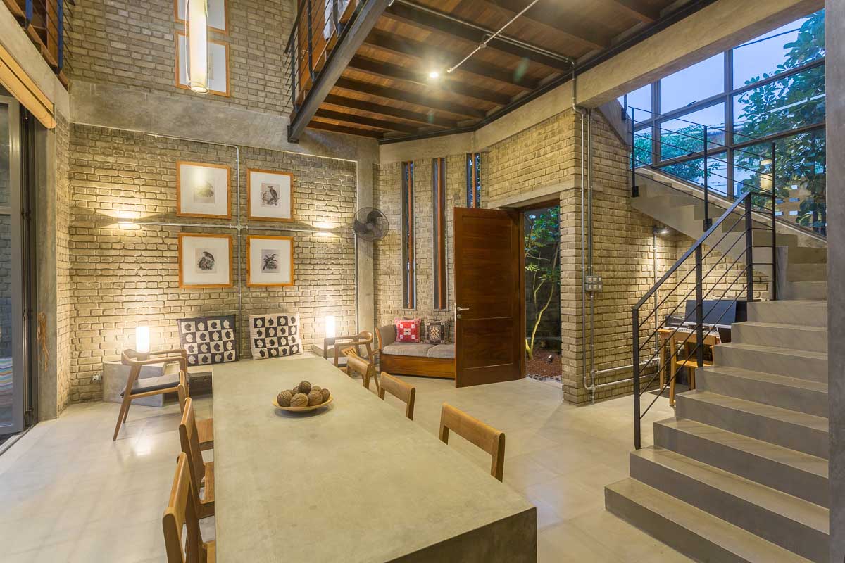 Beautiful Two-Storied Monolithic Brick House
images
PHOTO
design
interior
facade
exterior
layout
plan