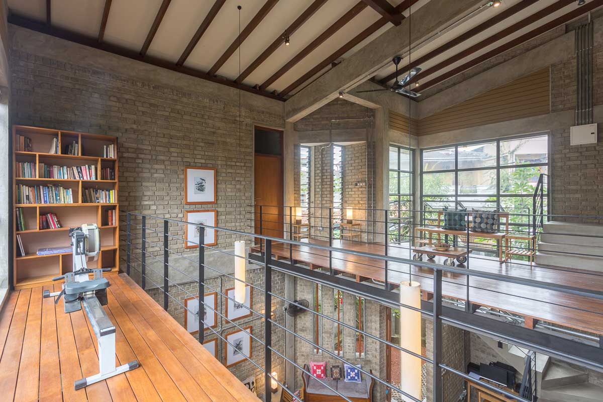 Beautiful Two-Storied Monolithic Brick House
images
PHOTO
design
interior
facade
exterior
layout
plan