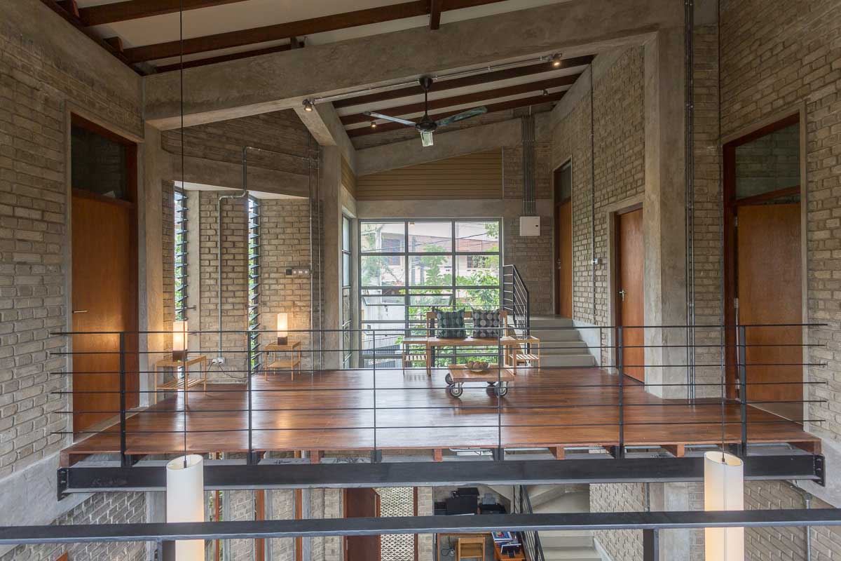 Beautiful Two-Storied Monolithic Brick House
images
PHOTO
design
interior
facade
exterior
layout
plan